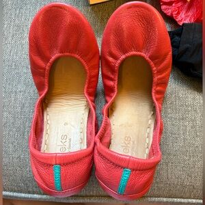Tieks Poppy size 9